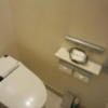ホテル PASHA RESORT(パシャリゾート)(新宿区/ラブホテル)の写真『402号室トイレ。ロールスクリーンを降ろさないと、風呂から覗ける』by まっつー