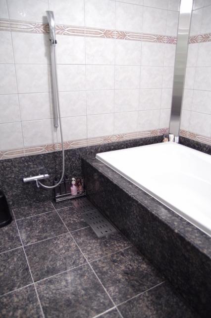 VIGADO（ビガド）(横浜市西区/ラブホテル)の写真『801号室　浴室（スチームサウナ付き）』by マーケンワン