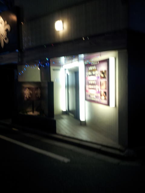 キング(豊島区/ラブホテル)の写真『入口付近(夜)』by 少佐