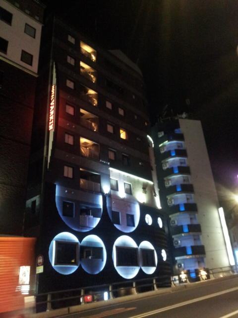 HOTEL VARKIN（ヴァーキン）(豊島区/ラブホテル)の写真『外観(夜)①』by 少佐