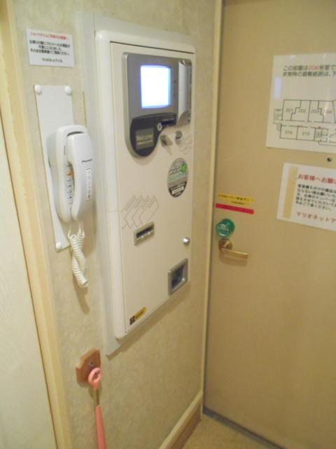 マリオネットアイネ(八王子市/ラブホテル)の写真『206号室、自動清算機』by もんが～