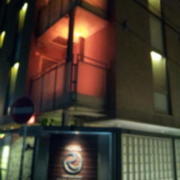 HOTEL RIVIERA(リビエラ)(横浜市西区/ラブホテル)の写真『正面の外観(夜)①』by 少佐