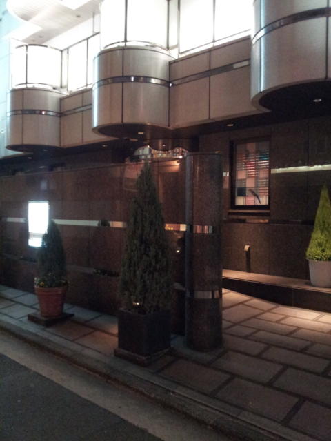 ホテル サラサ(横浜市西区/ラブホテル)の写真『外観(夜)①』by 少佐