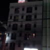 HOTEL CITY(川崎市川崎区/ラブホテル)の写真『暗いけど外観(駐車場から)①』by 少佐
