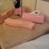 HOTEL TIFFARD（ティファード）(新宿区/ラブホテル)の写真『枕元の電話機とティッシュケース』by 少佐