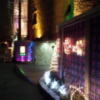 ホテル イエスタディ(川崎市多摩区/ラブホテル)の写真『駐車場の入口付近(夜)』by 少佐