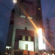 HOTEL フェアリー横浜(横浜市港北区/ラブホテル)の写真『外観(夜)①』by 少佐