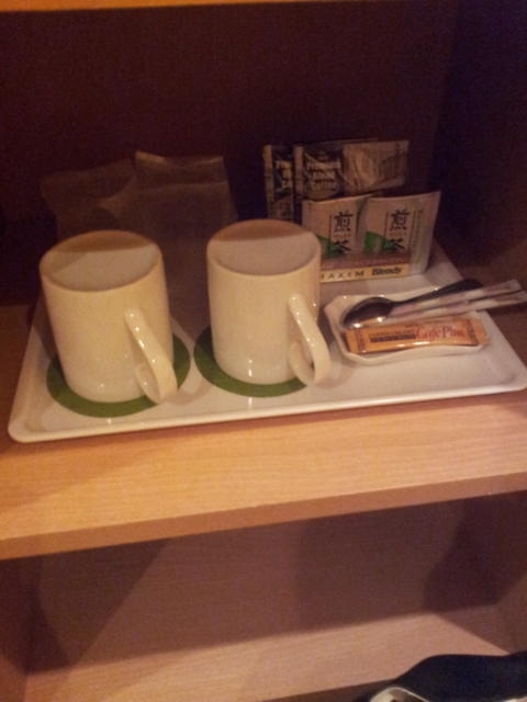 愛(新宿区/ラブホテル)の写真『お茶セットのアップ』by 少佐
