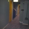 HOTEL K(新宿区/ラブホテル)の写真『4階の廊下(410号室前からエレベター方向を撮影)』by 少佐