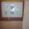 HOTEL K(新宿区/ラブホテル)の写真『壁面のコントロールパネルの代わりのスイッチ類』by 少佐