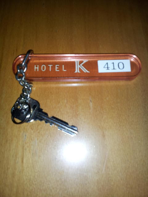 HOTEL K(新宿区/ラブホテル)の写真『410号室の鍵』by 少佐
