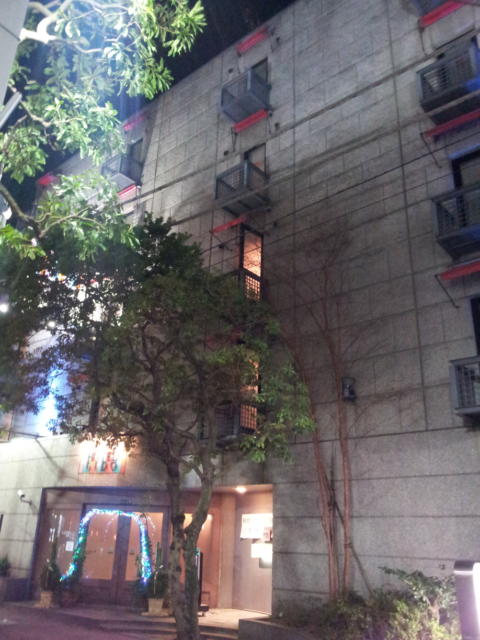HOTEL LIDO（リド）(江戸川区/ラブホテル)の写真『夜の外観と入口』by 少佐