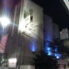 HOTEL LIDO（リド）(江戸川区/ラブホテル)の写真『夜の線路側の外観②』by 少佐