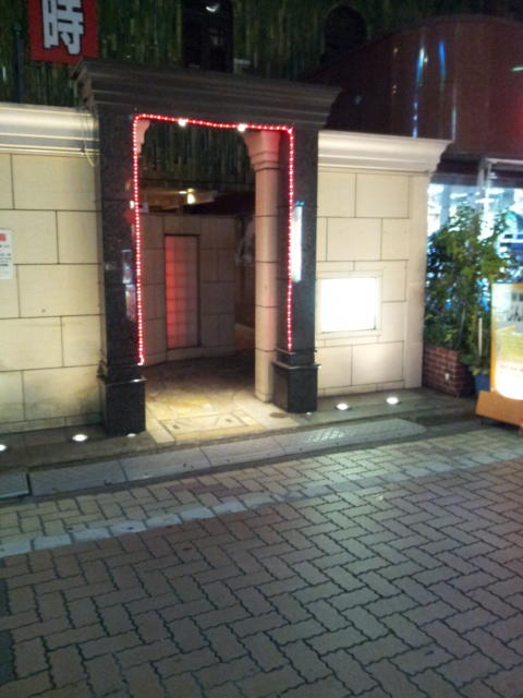 HOTEL ACE（エース）(江戸川区/ラブホテル)の写真『夜の入口(ちょっと接近)③』by 少佐