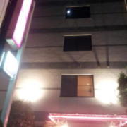 ホテル リバーサイド(全国/ラブホテル)の写真『夜の外観④』by 少佐