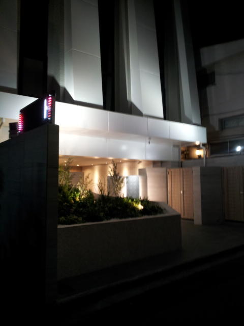 パティオ(文京区/ラブホテル)の写真『夜の入口付近②』by 少佐