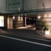 feria（フェリア）(文京区/ラブホテル)の写真『夜の駐車場入口』by 少佐