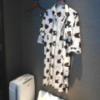IKASU HOTEL(八王子市/ラブホテル)の写真『102号室、空気清浄機と牛さん（ホルスタイン）模様のガウン』by もんが～