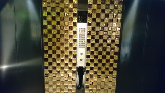 アラウダリゾート国立(国立市/ラブホテル)の写真『２階エレベーターホール』by おむすび