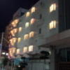 ホテル ウェディングベル(大阪市/ラブホテル)の写真『夜の外観①』by 少佐