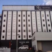 MG City Hotel（エムジーシティホテル）(船橋市/ラブホテル)の写真『昼の外観  南側全景  建物正対位置より望む』by ルーリー９nine