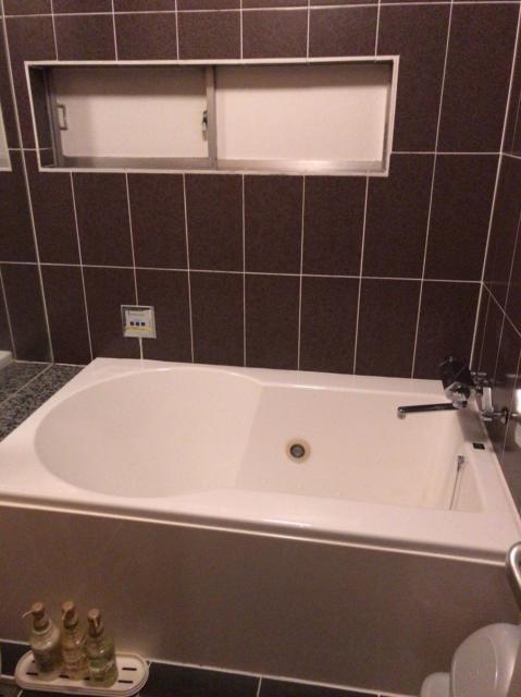 HOTEL Villa Senmei(ヴィラ センメイ）(大田区/ラブホテル)の写真『207号室　浴室　バブルバス』by 風魔コタロー
