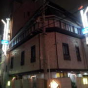 HOTEL L ROAD（エルロード）(大阪市/ラブホテル)の写真『夜の外観⑤』by 少佐