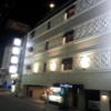 ホテル ジェムジェム 十三(大阪市/ラブホテル)の写真『夜の外観③』by 少佐