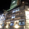 ホテルジュエリージュエリー十三(大阪市/ラブホテル)の写真『夜の外観⑥』by 少佐