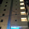 WaterHotel cc（ウォーターホテルシーシー）(大阪市/ラブホテル)の写真『夜の外観④』by 少佐