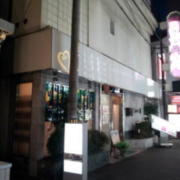 ホテル ルームイン舞(大阪市/ラブホテル)の写真『夜の外観④』by 少佐