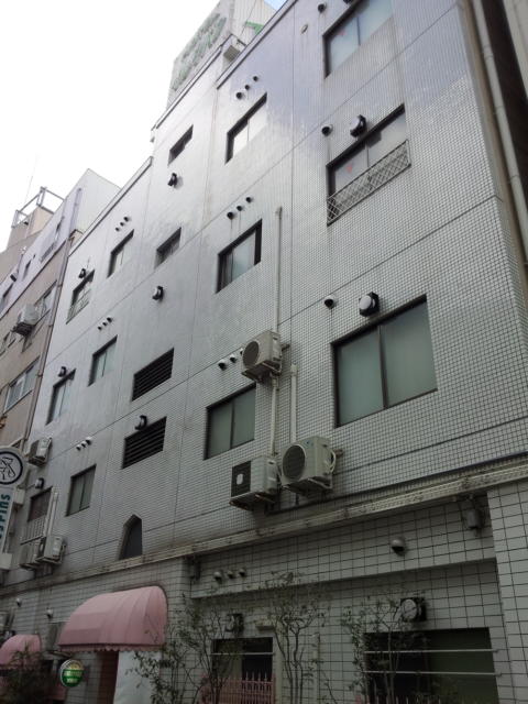 ホテル イルデパン(神戸市中央区/ラブホテル)の写真『昼の外観③』by 少佐