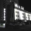 HOTEL SHIP'S（シップス）(船橋市/ラブホテル)の写真『夜の外観  南／東側全景』by ルーリー９nine