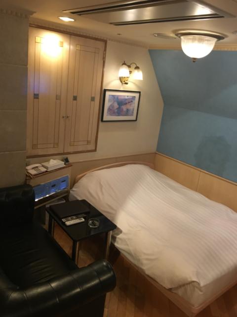 マイアミ(横浜市西区/ラブホテル)の写真『308号室、入口からベットを見た感じ』by kakao