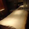 ホテルLALA33(豊島区/ラブホテル)の写真『308　ベッド（大き目サイズです）』by ゆかるん