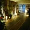 HOTEL GRASSINO URBAN RESORT(立川市/ラブホテル)の写真『２階フロントへね階段下の飾り』by おむすび