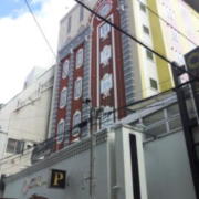 HOTEL MANHATTAN 梅田店 (マンハッタン）(大阪市/ラブホテル)の写真『昼の外観③』by 少佐