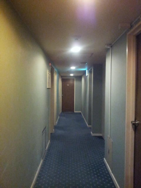 ジロー(新宿区/ラブホテル)の写真『2階の廊下①』by 少佐