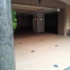 HOTELサラ・デル・レイ 大阪ナンバ(大阪市/ラブホテル)の写真『昼の駐車場出入口』by 少佐