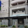 HOTEL CACHI（カシュカシュ）(大阪市/ラブホテル)の写真『昼のホテル外観と立体駐車場③』by 少佐