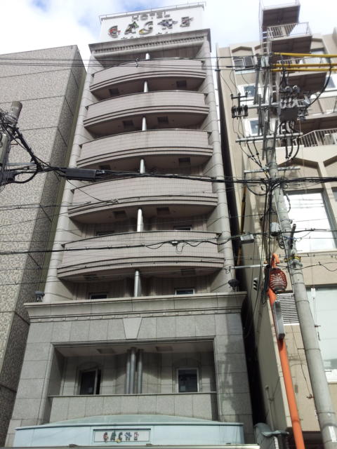 HOTEL CACHI（カシュカシュ）(大阪市/ラブホテル)の写真『昼の外観』by 少佐
