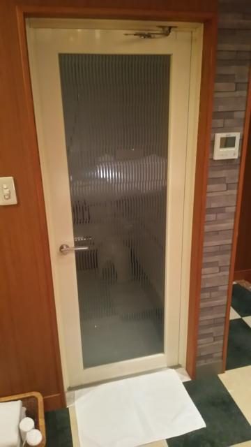 ホテル クレスト　錦糸町(墨田区/ラブホテル)の写真『506号室浴室ドア』by ミド丸