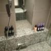 アラウダリゾート国立(国立市/ラブホテル)の写真『509号室、浴室鏡とシャワー』by おむすび