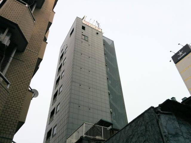 HOTEL ニュー大柿(台東区/ラブホテル)の写真『南側から見た外観』by 名無しさん（ID:10185）