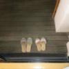 バニラリゾートちゅら(三芳町/ラブホテル)の写真『407号室、露天風呂用のゲタ』by おむすび