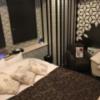 HOTEL ZEBRA（ゼブラ)(豊島区/ラブホテル)の写真『204号室、ベッドの奥にマッサージチェアー』by kakao