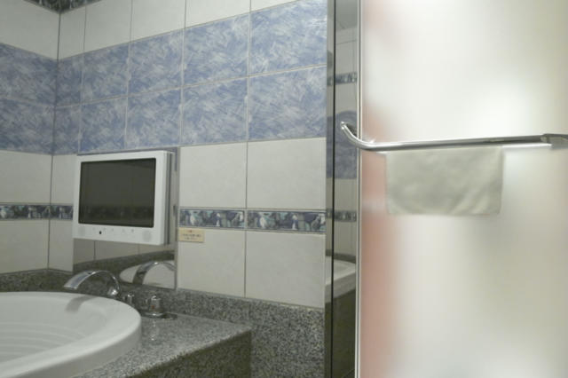 ホテル FORSION(フォーション)(新宿区/ラブホテル)の写真『306号室　浴室全景』by INA69