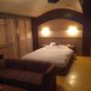 ホテル ファニーズ(横浜市中区/ラブホテル)の写真『305号室 ベッド』by 腹黒メガネ