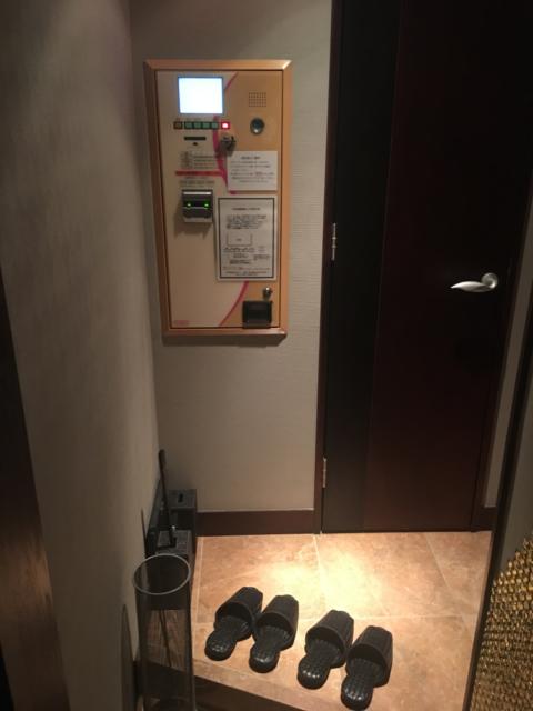 W-ARAMIS（アラミス）(新宿区/ラブホテル)の写真『401号室、ドアを開けた風景』by kakao