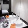 HOTEL EMERALD（エメラルド）(品川区/ラブホテル)の写真『102号室　洗面台』by マーケンワン